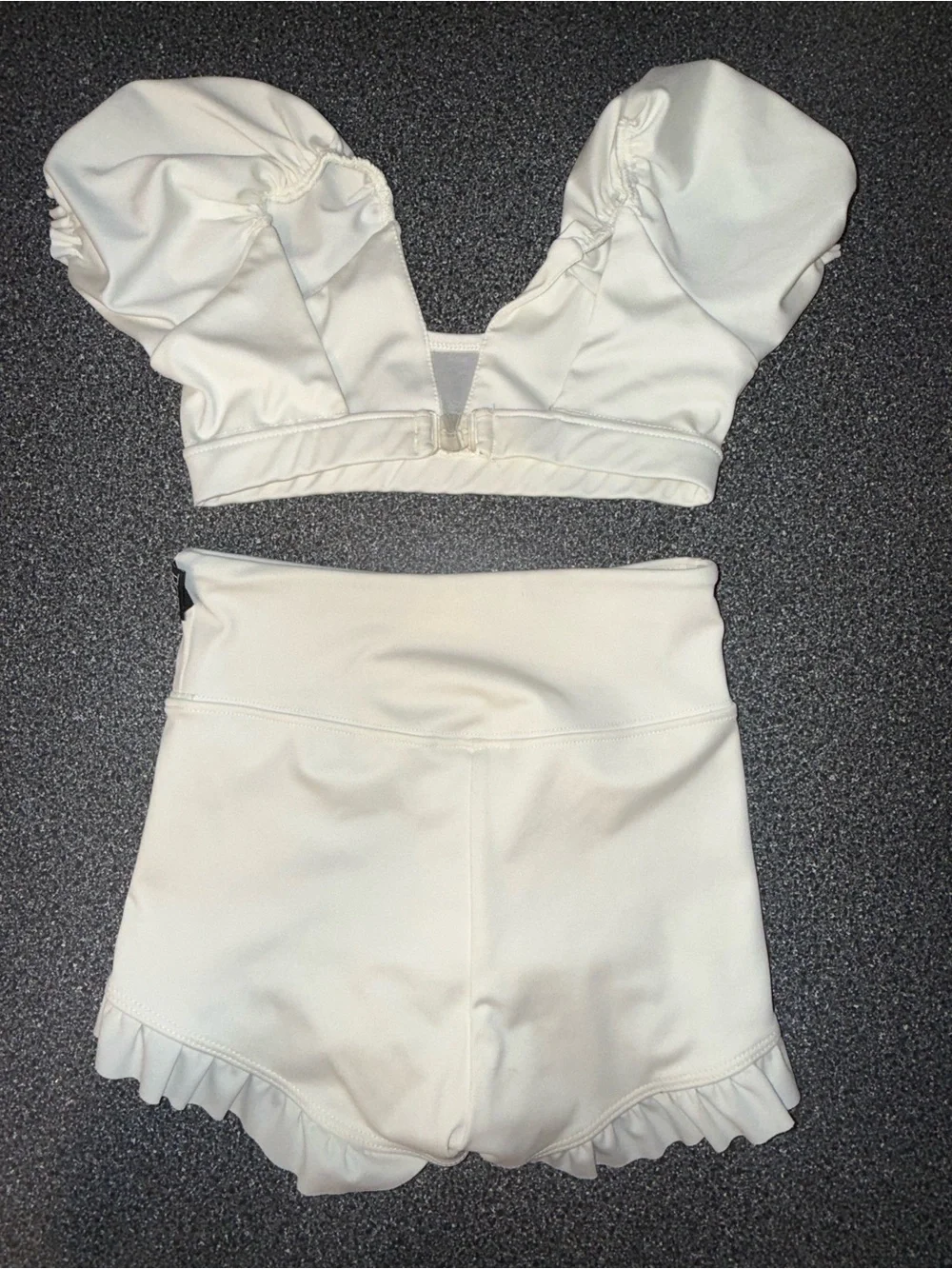 Tiger Friday Dance White Set 2 Piece Size Child X-Large Crop Top w/ Puff Sleeve